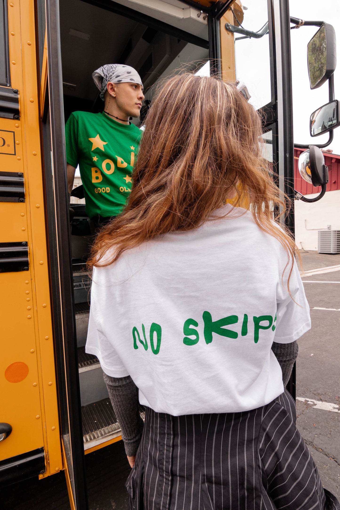 NO SKIPS tee
