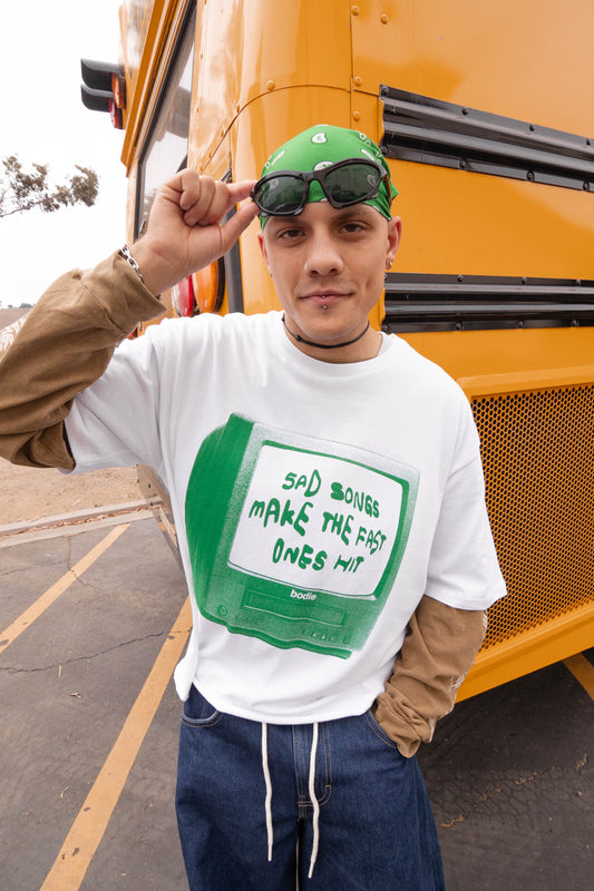 NO SKIPS tee